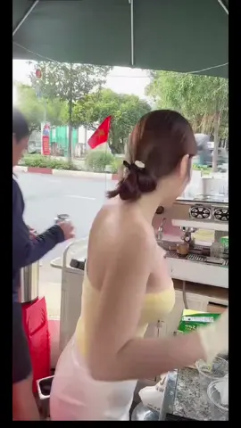 kalau ada kat malaysia sebijik yg berjual mcm ni.. hari2 min beli sini.. korang pulak mcm mna.. KOMEN²🔥🔥🔥🔥#viralvideo #tiktokviral #viral #fyp #tiktok 