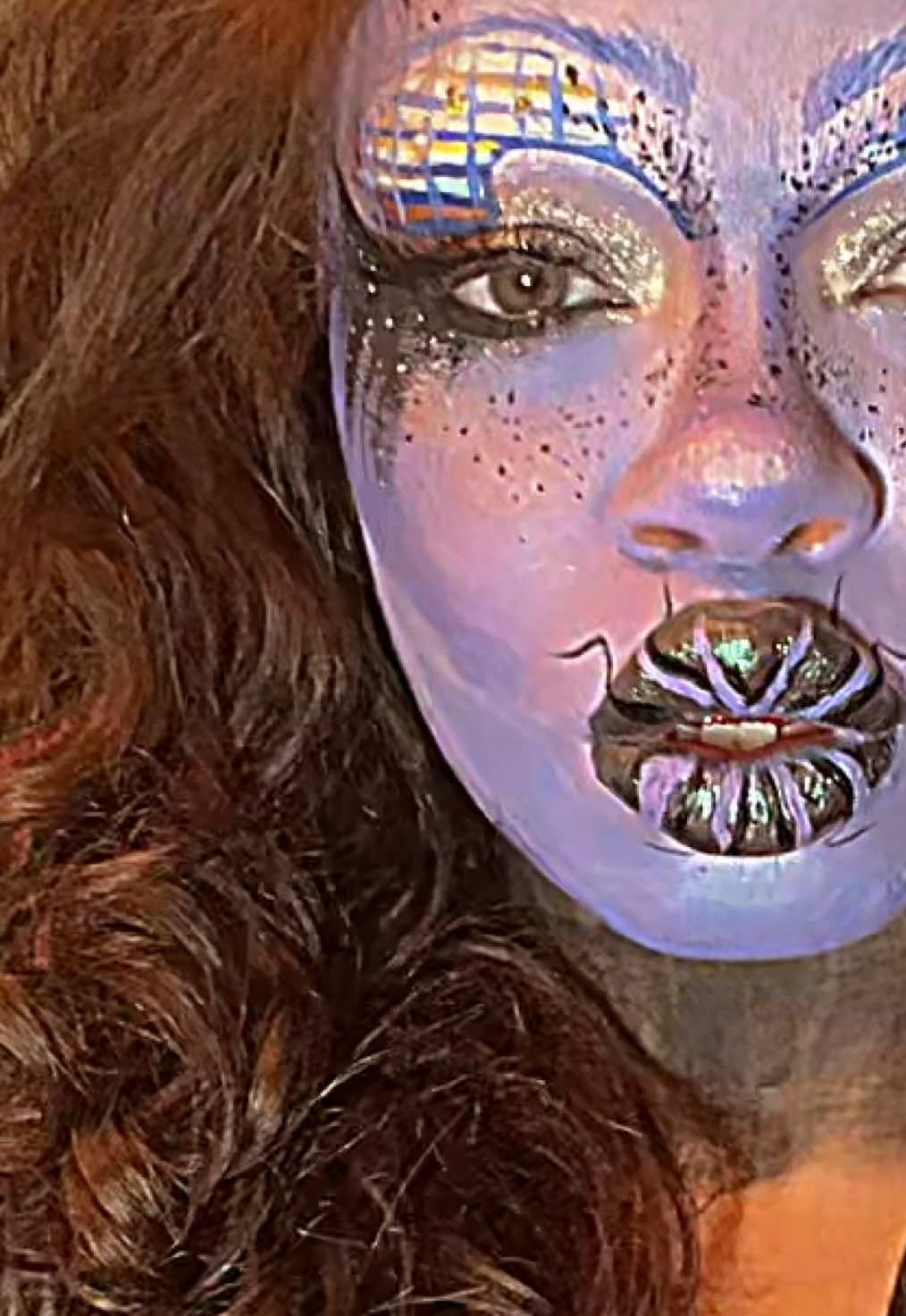 find something worth saving!! #transition #creativemakeup #makeup #artist #makeuptok 