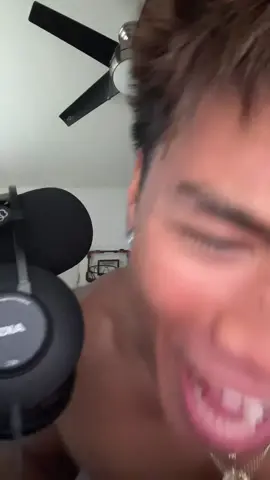 WHEN IM ON THE RIGHT BEACHESS going live rn tune in!