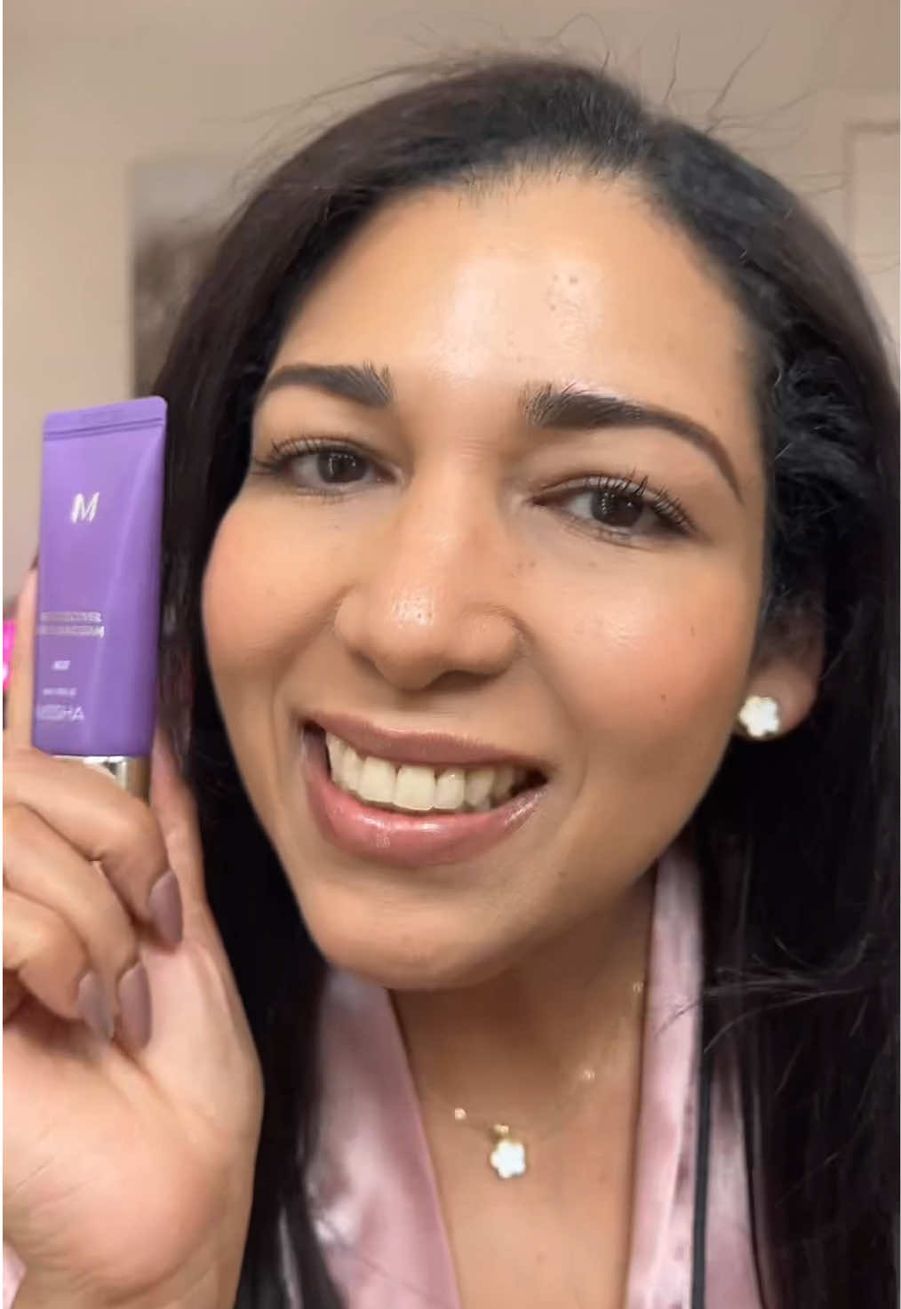 I had to see what the hype was about 👀 The MISSHA Perfect Cover Serum BB Cream in Honey Beige is SO smooth, buildable, and gives me the glow without  feeling heavy. This is Cardi’s BB for a reason 💜 @missha.official  . . #CardiBBChallenge #MISSHAUS #CardiBB #MISSHAOfficial