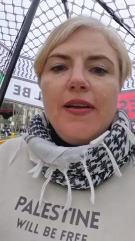 free palestine Melbourne  Sunday 27th July 2025 twice protesters were attacked twice police just watched shame on you Victoria police!!!! #gaza #melbourne #freepalestine  #fyp