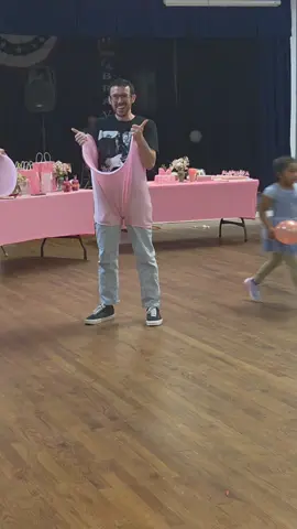 He still Lost the game though 😂 #mexicanbabyshower  #babyshowergames  #shewasafairy  #mexicanparty 