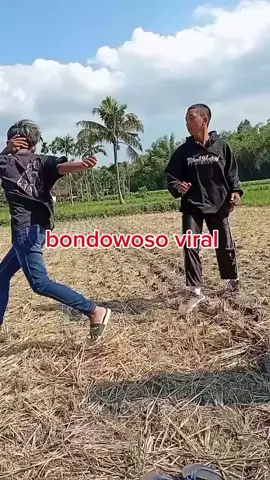 anak kecil di kroyok di bondowoso. #anakkecil #viralvideo#bully #bondowoso #terbaru 