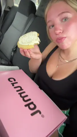 I love being a big back #crumbl #crumblreview #fyp #fypp #tt #tiktok #foryou #fyapge #fypシ #fypシ゚viral #foryoupage #trend #trends #trending #food #Foodie #talk #talking #girl #blonde #viral #family #blowthisup #relatable #foodreview #try #review
