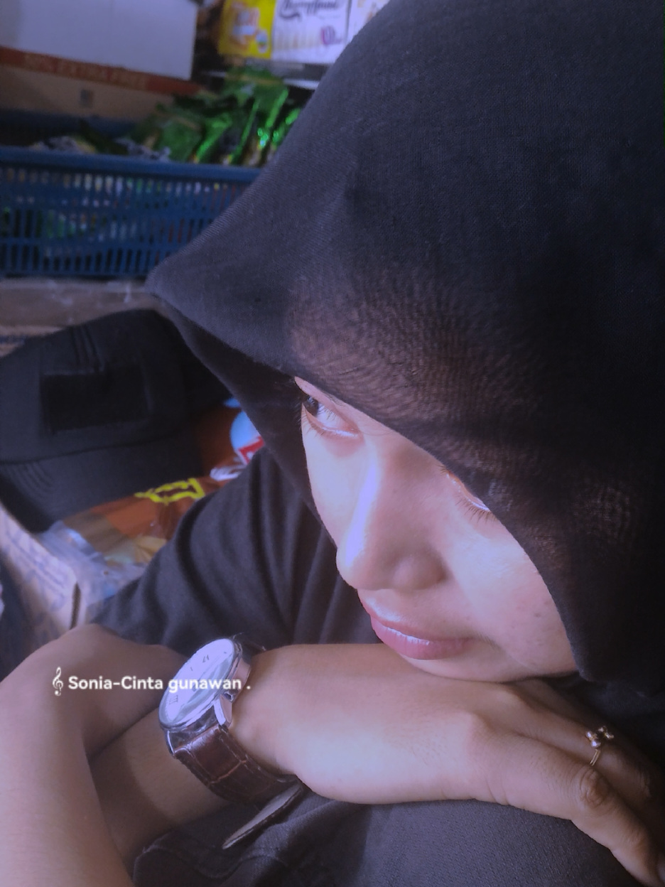 cinta gunawan#CapCut #sonia #iwansalman #slowrockmalaysia #cintagunawan #liriklagu #masukberandafyp #fyp #story #soundviral #storytime 