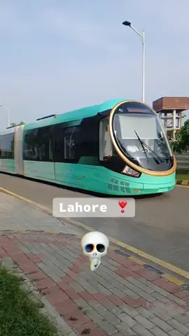 Karachi chlta hai tou Lahore baghta hai #fyp #tramrail #pppp #pmln #pti 