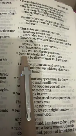 Isaiah 41:10 Don’t be afraid for He is with you#christiantiktok #dailybibleverse #bibleversedaily #bibleverse 