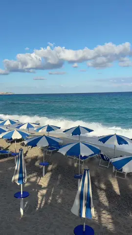 #mare #pov #poesie #frasi #amore #felicita #frasibelle #momenti #felici #felicidad #virale #andiamoneiperte #voliamoneiperte #neiperteee #facciamolodiventarevirale #💞 