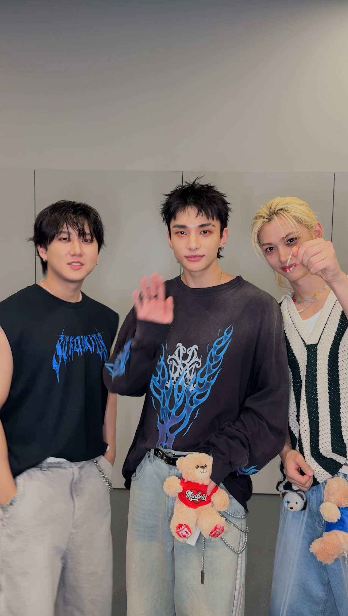 𝗦𝗧𝗔𝗬 예쁘게 봐 줘 🐷🐰🥟🐥 #StrayKids #스트레이키즈 #창빈 #Changbin #현진 #Hyunjin #필릭스 #Felix #stay #스테이 #2025STAYweeK #스테이위크 #스테이크 #YouMakeStrayKidsStay