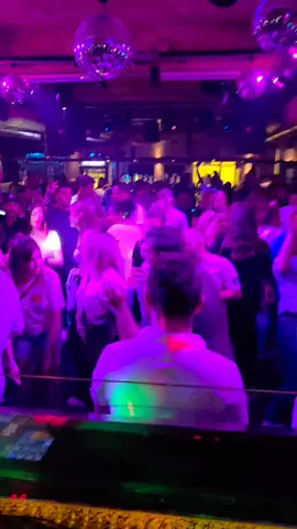 #Dj #feiern #Party #partyarenabochum #partytime #Bochum #samstagnacht #Wochenende #tanzen 
