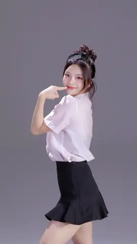 8초만 뺏을게  (오늘 7시 유튜브에 큐앤에이 영상 올라가용)  #이안챌린지 #ian #hearts2hearts #fyp #challenge 