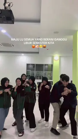 mana maju lu smua yg ganggu libur semester kita😡👊🏻 #pkkmb2025 #jurusangizipoltekkes #gizi #polkespon #fyp 