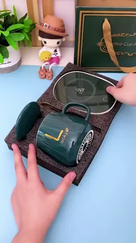 🔥 ¿Te molesta que tu café se enfríe rápido? ¡Encontré la solución! ☕️✨ Con esta taza inteligente y su base calentadora, tu bebida se mantiene caliente todo el tiempo a la temperatura perfecta. 😍 Úsala con café, té, leche, infusiones y mucho más. ¡Olvídate del microondas! 📦 Envío gratis 💸 Pagas al recibir 🛒 ¡Pide el tuyo antes de que se agoten! #calentadorinteligente #minicalentador #cafe #bebidas #aromaticas #coffee #lasmegaofertas
