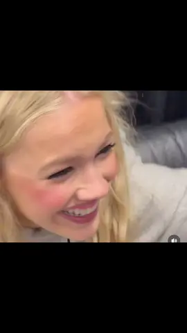 Omg freyaaaa 🤣🤣@Freya Skye sooo funny #fyp #worldscollidetour #freyaskye #funny#foryouupage @Malia:) 