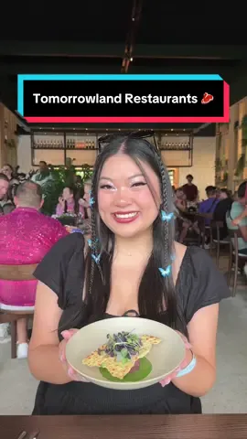 Rating every Tomorrowland restaurant 😍🔥 📍Tomorrowland Restaurant 📍Brasa BBQ  📍Belgian Classics  @Tomorrowland #tomorrowland #tomorrowland2025 #festival #restaurants #finedining #brasa #steak #belgian #belgium #food #tomorrowlandfood 
