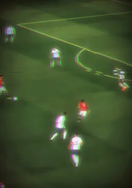 'm always the one left out, always treated unfairly. No one ever remembers me, not even in a simple video... it really hurts. #nkj #CapCut #football_edits #foryou #foryoupage #fyp #cr7cristianoronaldo 