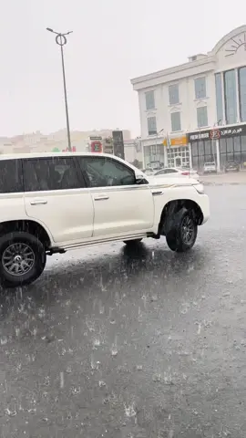 أبها _ اليوم _  الأحد _ 1447/2/2هـ أمطار _ ضباب _ 🤍☔️