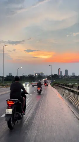 Đừng buồn vì hôm nay đã kết thúc  …