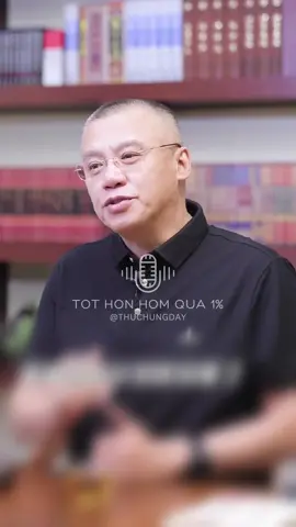 Trong giao tiếp, nói hay không bằng biết cách ứng đối. Người biết cách nói chuyện khéo léo, dù đi đến đâu cũng đều dễ dàng chiếm được cảm tình từ người khác. #thuchungday #tothonhomqua1 #baihoccuocsong #cauchuyencuocsong #giaotiep #noichuyenlabannangimlanglatritue #eqcao 