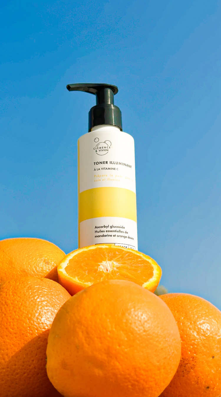 Encore une fois j’ai craqué pour des produits @Clémence & Vivien 🌿 ✨🧡🍊☀️ J’aime tellement cette marque 🤍 J’ai eu la chance d’être sélectionnée pour tester leur gel et toner illuminant, et j’ai acheté le sérum. C’est vraiment des pépites ! 🥰 #creatriceugc #cosmetiquenaturelle #cleanbeauty #clemenceetvivien #skincare #taches #teintterne 