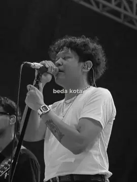 “lihat wajahmu dilayar ku tetap bersyukur” #nina #feast #liriklagu #galaubrutal 