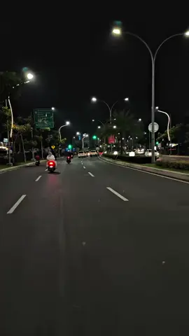 grandwis night view #mentahanvideo #grandwisatabekasi #vario #citylight 