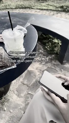 #4u #foryou #lewatberanda #fyp #trending #fypシ゚viral #foryoupage #xyzbca #katakata #galau #crush #sad #fyp 