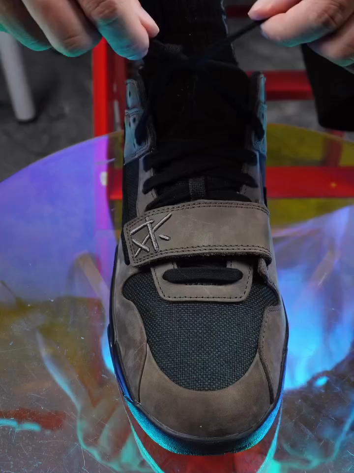 How to lace sneaker Como amarrar o Travis Scott Jumpman 