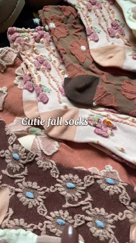 Cutie fall socks! 🧦 #socks #fallsocks 