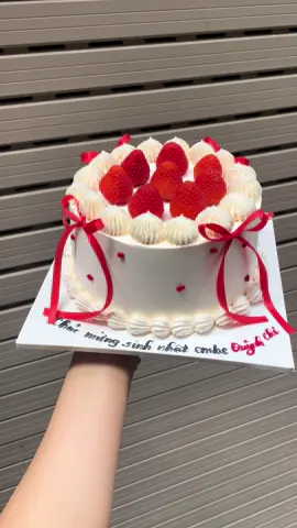 bánh sinh nhật dâu xinh#bánhsinhnhat🎂 #banhsinhnhatdep 