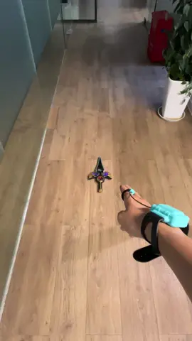 Ever dreamed of wielding a real flying sword like a fantasy hero?#flyingsword #kids #teachmagic #tiktokshopviralproducts #tiktokmademebuyit #fvb 