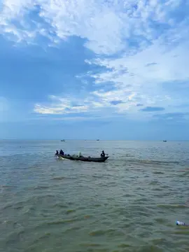 সারে তিন হাত নৌকার খাঁচা মন মাজি রে 🛶🛶 #vairalvideo #foryoupage❤️❤️ #trendingsong #video #typppppppppppppppppppシ 