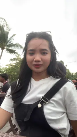 Senyum senyum sendiri? #fyppppppppppppppppppppppp 