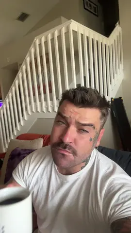 😂