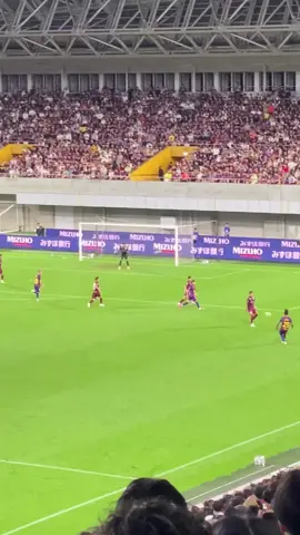 🚨🎙 مثلي الأعلى؟ بيدري. – درو فرنانديز، بعد فيسيل كوبي 1×3 برشلونة. ‏#messi #ronaldo #messigoal #leomessi10 #cristianoronaldo #ronaldo7 #cristianoronaldo #lionelmessi #leomessi #messironaldo #raphinha #statistics #footballer #messigoat #cr7 #troll #trollfootball #outsidethebox #realmadrid #alnassr #alejandrobalde #barcelona #luissuarez #jordialba #sergiobusquets #messiah #kounde #stats