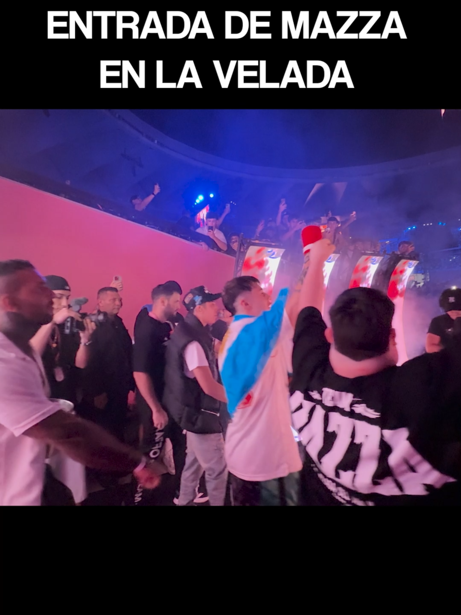 Entrada de Mazza en la velada