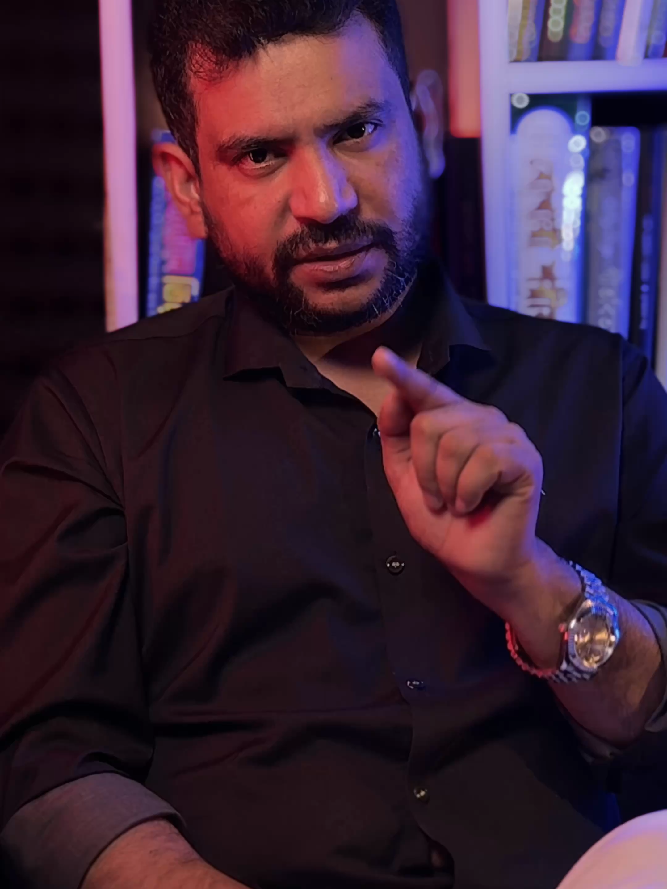 যে যত বেশি মানিয়ে নেয় , সে ততো বেশি পায়ের নিচে থাকে  #rjnirob