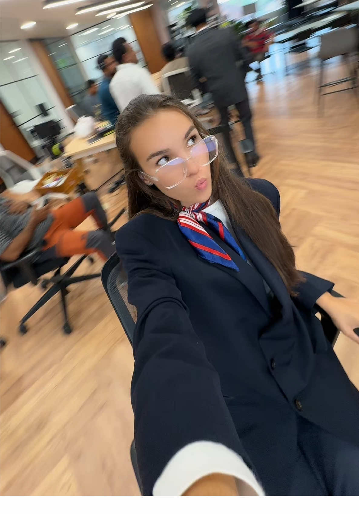 Shooooting📸 #ryp #shooting #fypシ #foryou #office #trend #foryoupage 
