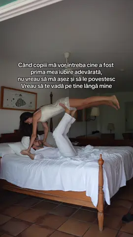 Pentru că atunci când copiii te întreabă cine a fost prima ta iubire, cel mai frumos răspuns e să o vadă chiar lângă tine ❤️