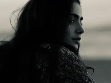 يومها بين يدني والغلا عادي #loverosie #lilycollins #fyp #foryou #viral #explore  #filter #samclafin 