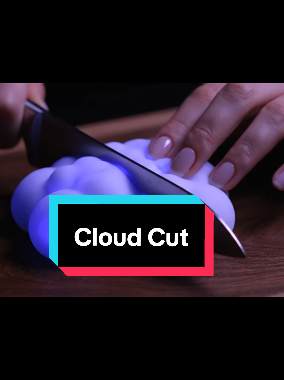 Slicing glowing clouds never felt so satisfying 🌩💚💜 Which colour do you want next? #ASMR #CloudSlice #SatisfyingVideo #GreenGlow #PurpleGlow #SliceLabTV #oddlysatisfying 