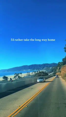 This highway >>> #losangeles #losangelescalifornia #california #highway101 #pacificcoasthighway #usa #justinbieber 