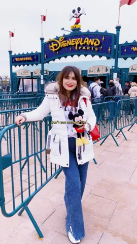 diesny land Paris 🥰 #paris #eiffeltower #explorer #viral #fyp 