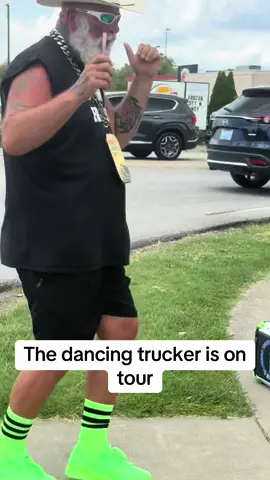 The dancing trucker is on tour #foryoupage #fyp 