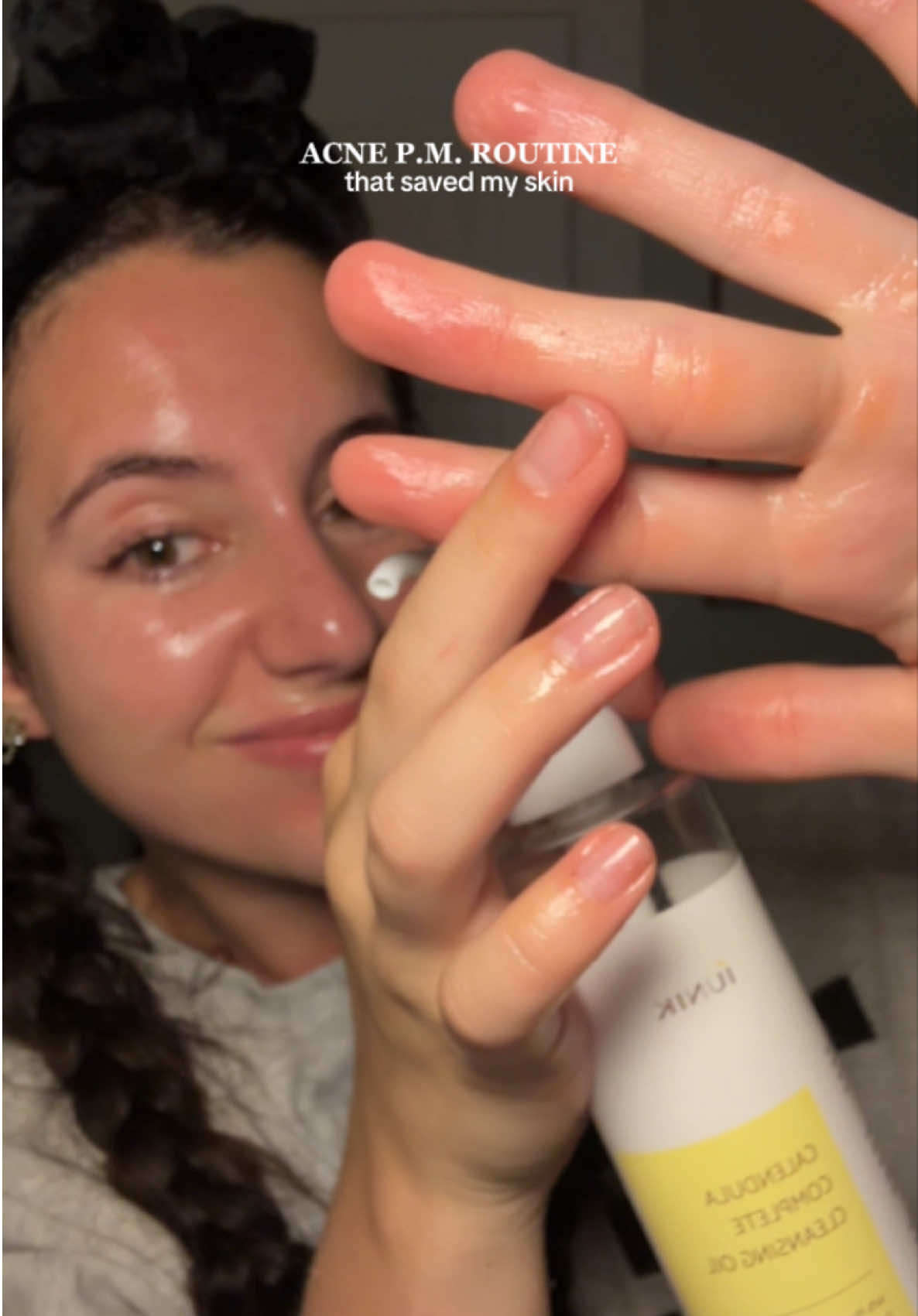 who agrees vanicream should sponsor me at this point 🌝🤌🏼 #nightroutine #doublecleansing #noncomedegenic #acneskincareroutine #acnetreatment #acneprone #oilcleansing 