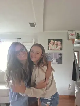 trying to get a picture with your teenage daughter! #teenager #daughter #girlmom #smile #mom #fyp #loveyou 