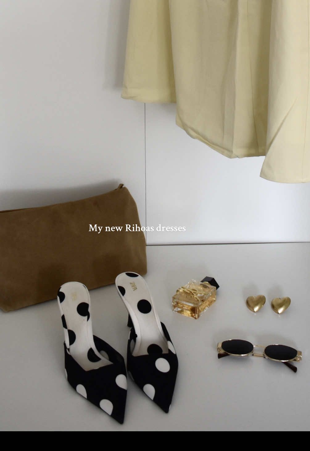 In love with my new dresses @rihoas_official 🤍  *gifted  #rihoas #dress #dressing #outfits #outfitinspo #minimalistlook #yellowbutter #inrihoas #parisianstyle 