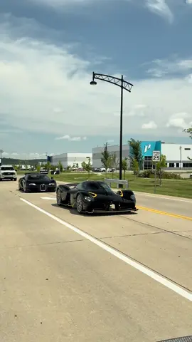 Can it get better than this? #cars #astonmartin #valkyrie #hypercar #astonmartinvalkyrie 