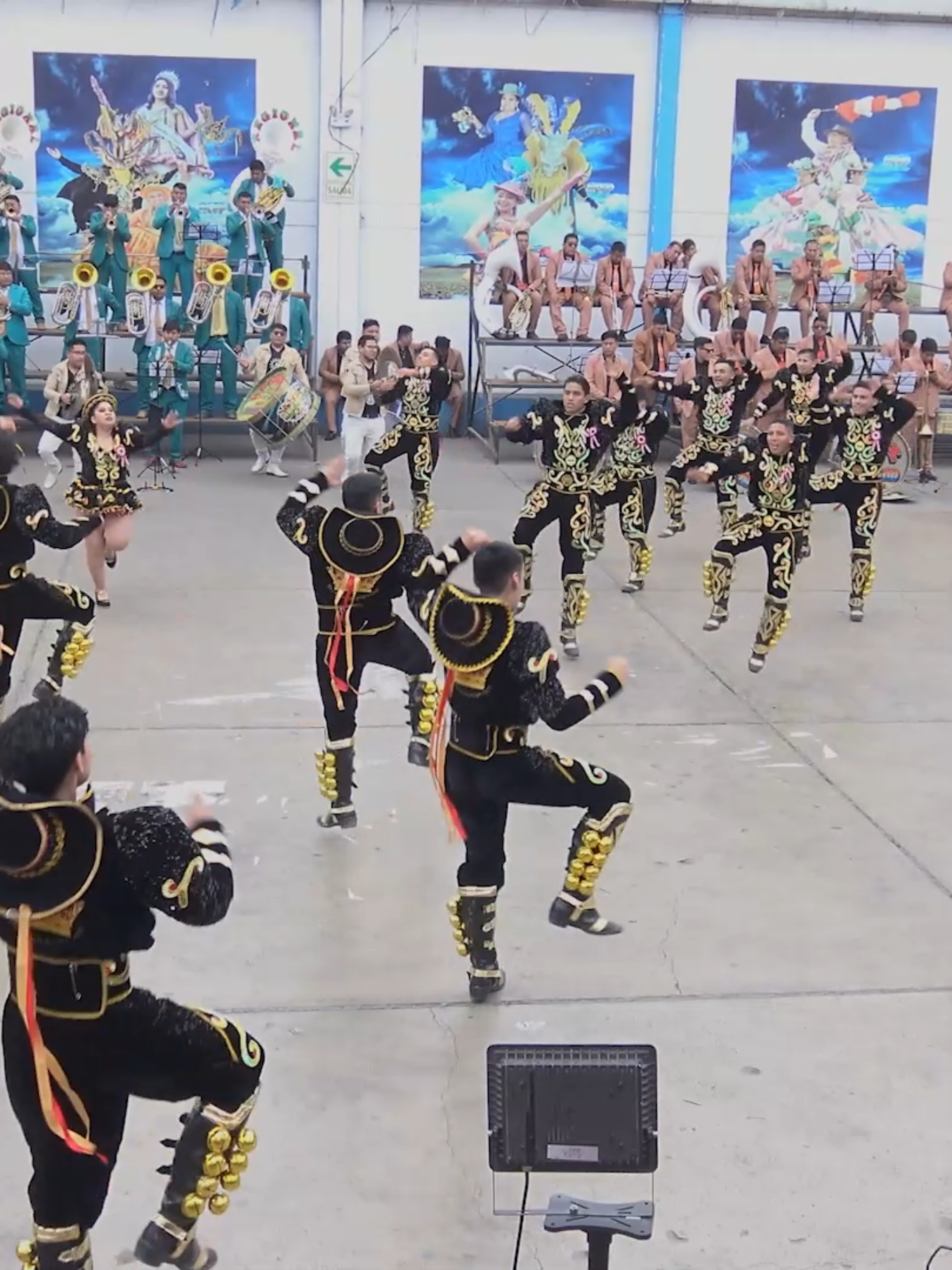📷GRAN XXIX Concurso de Caporales y Tuntunas,📷 un evento lleno de cultura, tradición y pasión. 📷📷NUEVA LIBERTAD