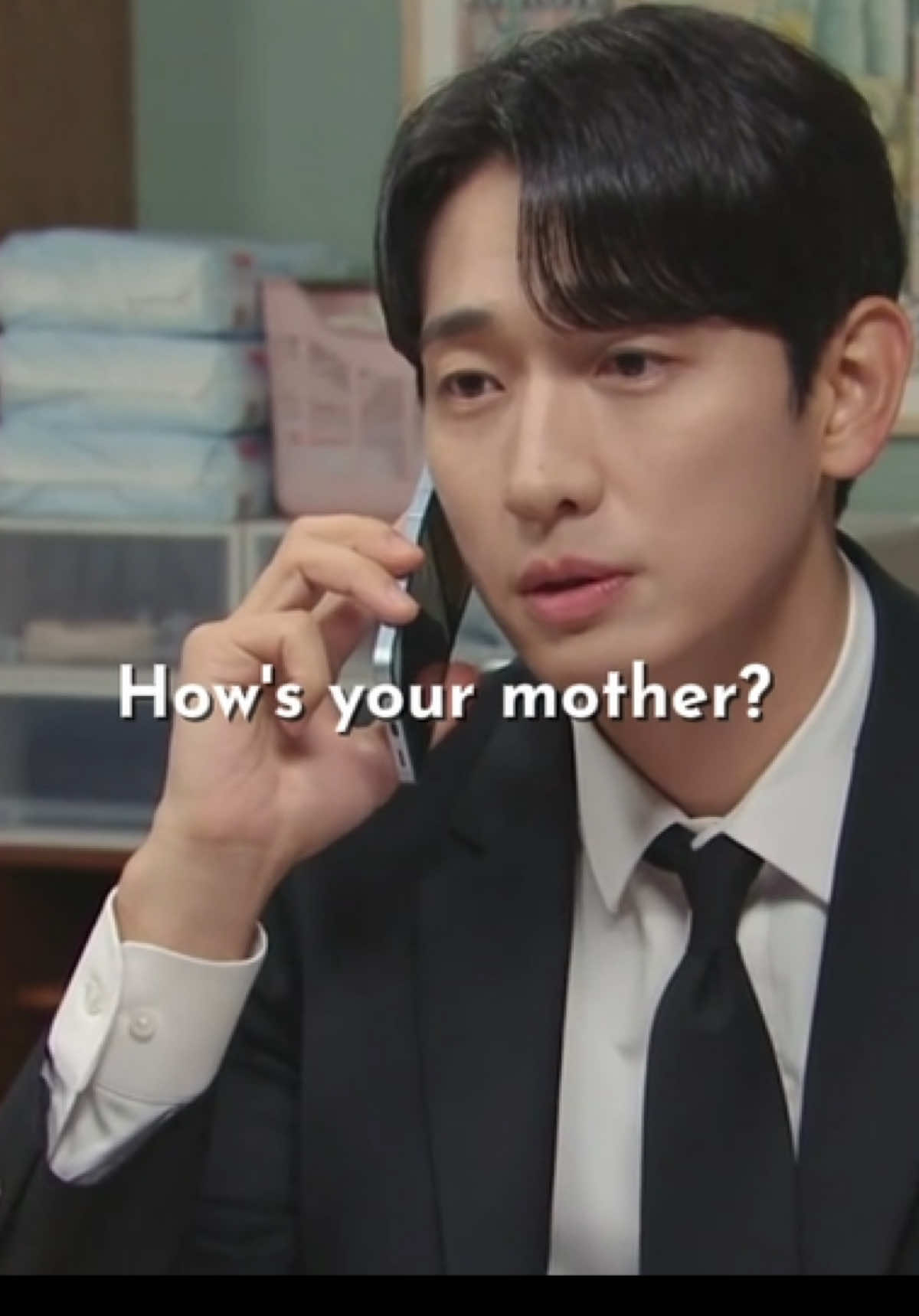 He feels bad that he can’t help her and he wants to write a petition so her dad can be released #foreaglebrothers #foreaglebrotherskdrama #kdrama #drakor 